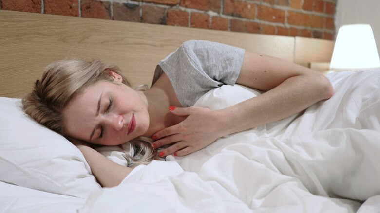 Nằm mơ thấy quan hệ với người lạ đánh con gì dễ trúng 10 Mơ thấy quan hệ với nhiều hơn 1 người lạ